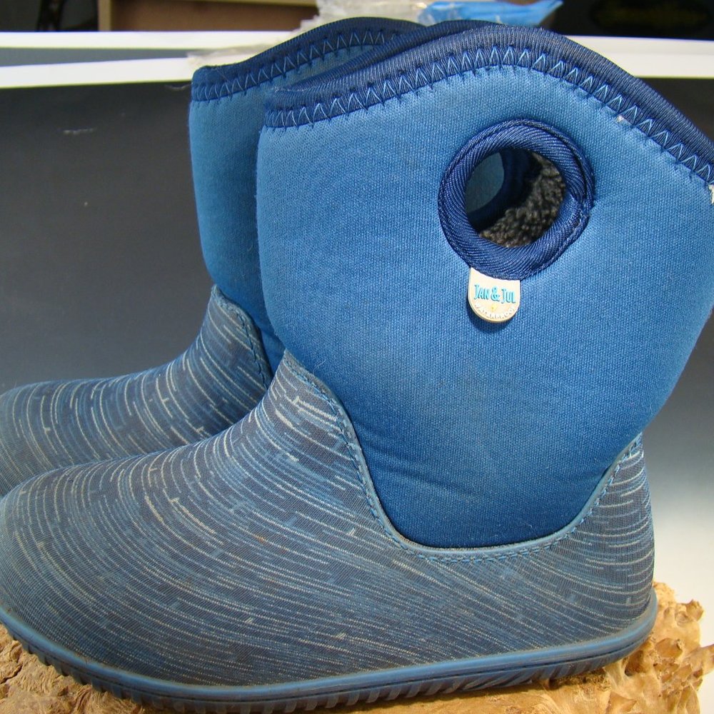 Toddler size 11 Jan & Jul boots waterproof snow rain insulated shoe